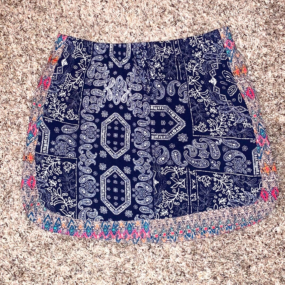 Skirt, size S, with pockets